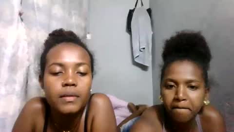 hotskinny98 online show from March 2, 2026, 6:26 pm