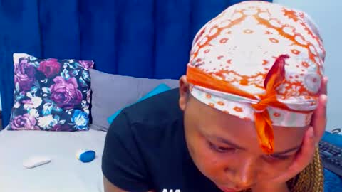 hotsmalltitsx online show from March 19, 2026, 10:47 pm