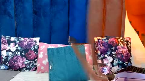 hotsmalltitsx online show from July 12, 2026, 6:10 pm
