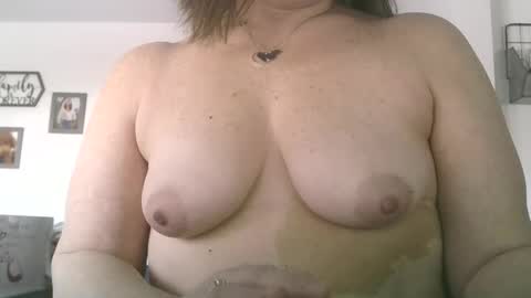 Snapshot of hotspot829 chatting on February 24, 2025, 5:09 pm hotspot829 online show from February 24, 2025, 5:09 pm