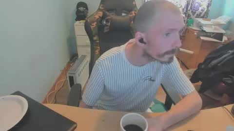 Snapshot of hotsummer1996 chatting on March 8, 2025, 12:30 pm hot online show from March 8, 2025, 12:30 pm