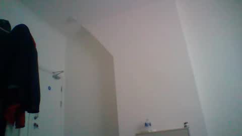 Snapshot of hotsurfdude1992 chatting on October 23, 2025, 4:17 pm hotsurfdude1992 online show from October 23, 2025, 4:17 pm