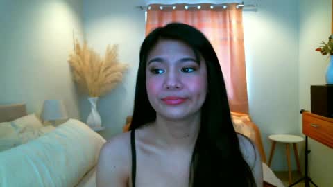 Sweet Angel online show from April 15, 2026, 3:02 am