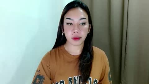 Snapshot of hott_cumforyou chatting on November 15, 2025, 10:37 pm jelaigrande online show from November 15, 2025, 10:37 pm