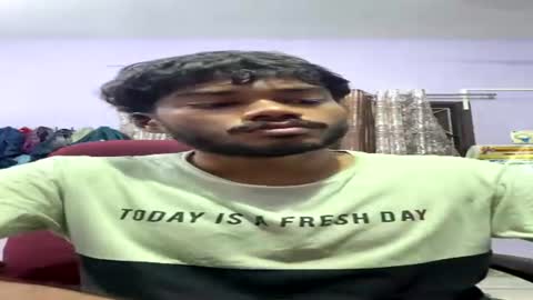 hottamilguy01 online show from July 20, 2026, 4:09 pm