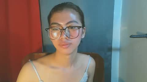 Snapshot of hottestdella69 chatting on October 9, 2025, 3:32 pm hottestdella69 online show from October 9, 2025, 3:32 pm