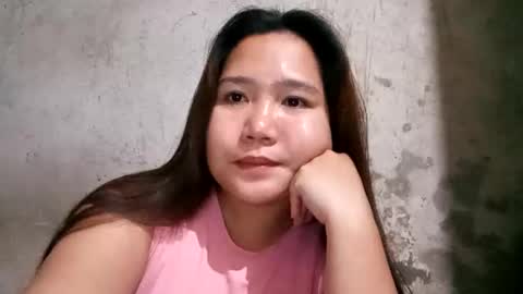 hottiecum27 online show from April 1, 2026, 1:52 pm