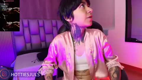 Juls online show from June 26, 2026, 4:11 pm