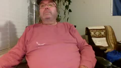 Hottop 1981 online show from December 10, 2024, 2:05 am