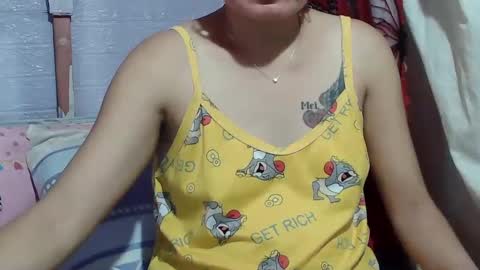 hottpinayz online show from January 4, 2025, 12:49 pm