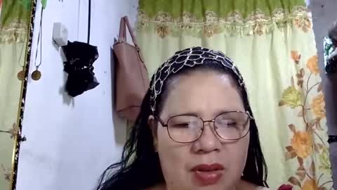 Snapshot of hottycrissy4u chatting on July 6, 2026, 11:51 am hottycrissy4u online show from July 6, 2026, 11:51 am