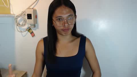 Snapshot of hotvalentina_ chatting on February 19, 2026, 6:53 am Valentina3 online show from February 19, 2026, 6:53 am