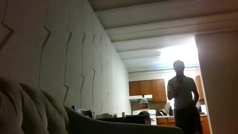 hotwhitedude2026 online show from June 3, 2026, 11:54 pm