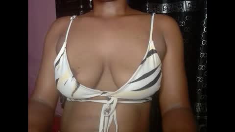 Snapshot of hotxxebony chatting on December 14, 2025, 6:08 am hotxxebony online show from December 14, 2025, 6:08 am