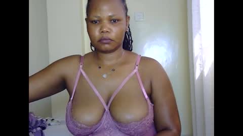 Snapshot of hotysquiter433224 chatting on February 7, 2026, 11:25 am hotysquiter433224 online show from February 7, 2026, 11:25 am