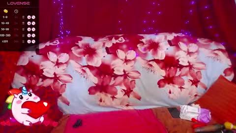 Hotzlata online show from July 9, 2026, 9:35 am