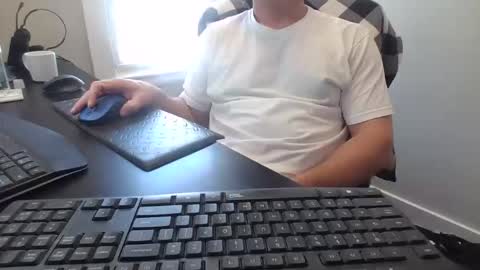 hoverday online show from February 9, 2026, 4:11 pm