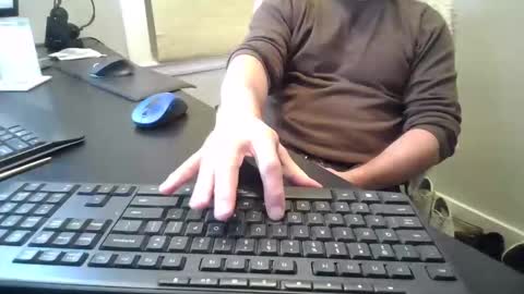 hoverday online show from February 24, 2026, 4:43 am