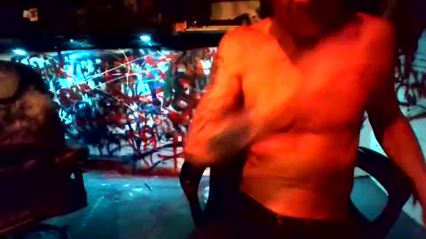 Snapshot of howbowdadareboy33 chatting on December 4, 2024, 7:06 am ask me online show from December 4, 2024, 7:06 am