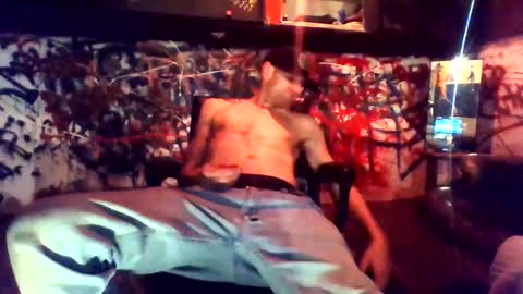 Snapshot of howbowdadareboy33 chatting on December 11, 2024, 11:21 pm ask me online show from December 11, 2024, 11:21 pm