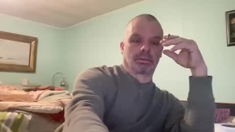 Snapshot of howlingatnothing chatting on January 19, 2025, 11:34 am howlingatnothing online show from January 19, 2025, 11:34 am