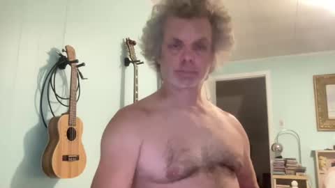 Snapshot of howlingatnothing chatting on September 25, 2025, 1:20 am howlingatnothing online show from September 25, 2025, 1:20 am