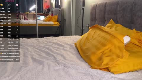 Snapshot of howtoreachorgasm chatting on December 19, 2024, 12:24 am Elizabeth online show from December 19, 2024, 12:24 am