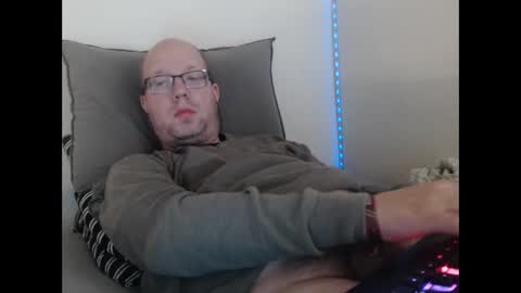 Snapshot of hoyboydkk chatting on April 25, 2026, 3:53 pm Christian online show from April 25, 2026, 3:53 pm