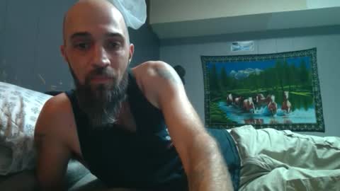 huckthefinn online show from April 1, 2026, 6:25 am
