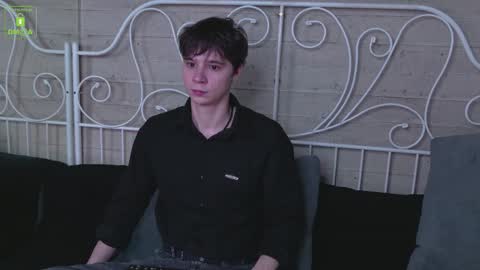 Snapshot of hugebangins_ chatting on November 9, 2025, 4:55 am ANTHONY online show from November 9, 2025, 4:55 am