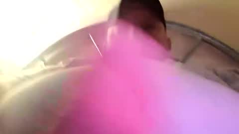 Snapshot of hugecummer10 chatting on January 10, 2026, 2:24 am hugecummer10 online show from January 10, 2026, 2:24 am