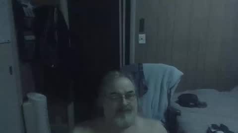 lonely huggy bear online show from April 16, 2026, 10:05 am