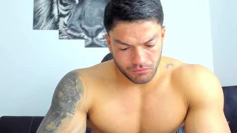 Snapshot of humber_eli chatting on November 7, 2025, 2:22 am Eli online show from November 7, 2025, 2:22 am