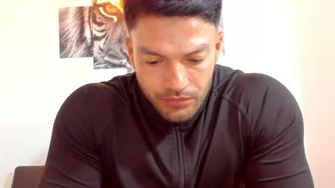 Snapshot of humber_eli chatting on January 10, 2026, 10:25 pm Eli online show from January 10, 2026, 10:25 pm