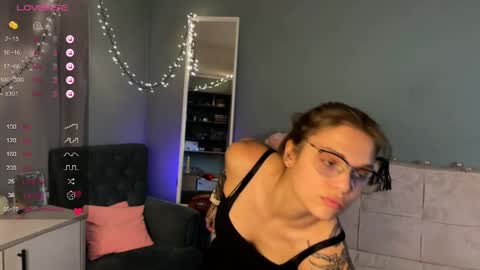 Jess online show from April 29, 2026, 4:11 pm