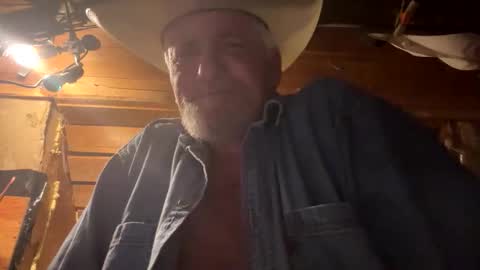 Snapshot of hung34u chatting on March 17, 2026, 9:45 am hung34u online show from March 17, 2026, 9:45 am