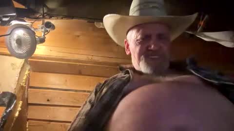 Snapshot of hung34u chatting on April 4, 2026, 10:57 am hung34u online show from April 4, 2026, 10:57 am