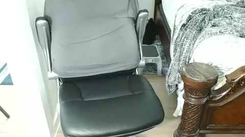 Snapshot of hung74u chatting on September 28, 2025, 6:02 pm hung74u online show from September 28, 2025, 6:02 pm