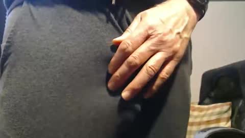 Big uncut cock dripping online show from May 9, 2026, 8:47 pm