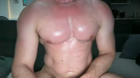 MuscleHungBrit online show from July 13, 2026, 7:16 pm