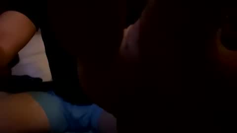 Snapshot of hungbwc99999 chatting on December 19, 2025, 9:38 am hungbwc99999 online show from December 19, 2025, 9:38 am