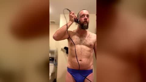 Snapshot of hungbwc99999 chatting on December 21, 2025, 4:19 am hungbwc99999 online show from December 21, 2025, 4:19 am