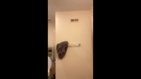 Snapshot of hungbwc99999 chatting on March 20, 2026, 8:08 am hungbwc99999 online show from March 20, 2026, 8:08 am