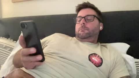 Snapshot of hungdad999 chatting on July 18, 2026, 3:38 pm johnnydrftwood85 online show from July 18, 2026, 3:38 pm