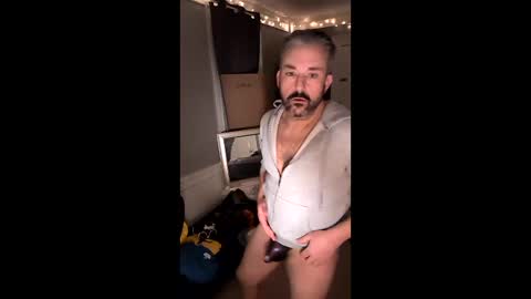 hungitalian40 online show from February 22, 2026, 5:40 am