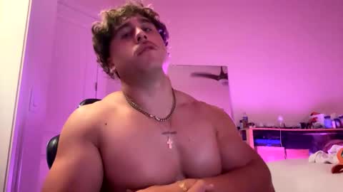 Snapshot of hungkingg22 chatting on March 6, 2025, 6:41 am hungkingg22 online show from March 6, 2025, 6:41 am