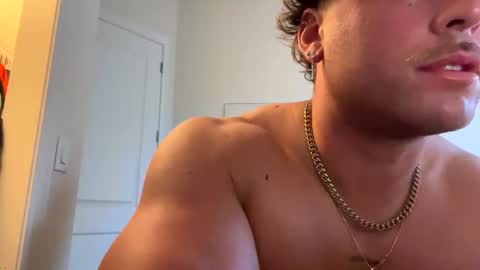 Snapshot of hungkingg22 chatting on March 9, 2025, 7:48 pm hungkingg22 online show from March 9, 2025, 7:48 pm