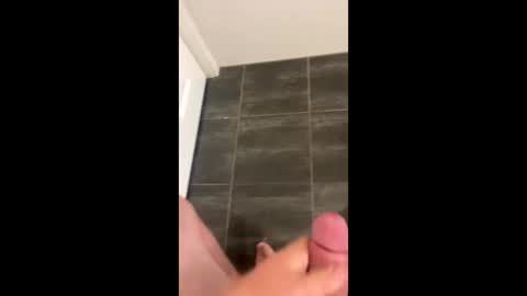 hungminer69 online show from April 28, 2026, 12:09 am