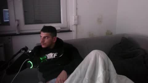 LittleDevilXo1999 online show from December 13, 2025, 11:32 pm