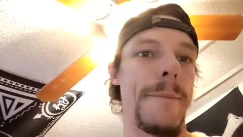 hungtxcock92 online show from February 5, 2025, 10:51 am